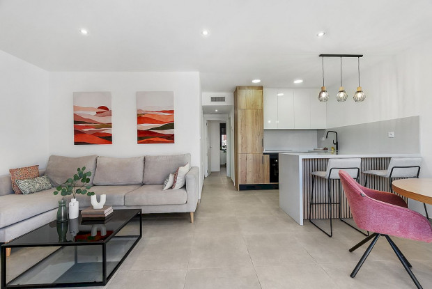 Image No.9-3 Bed Apartment for sale