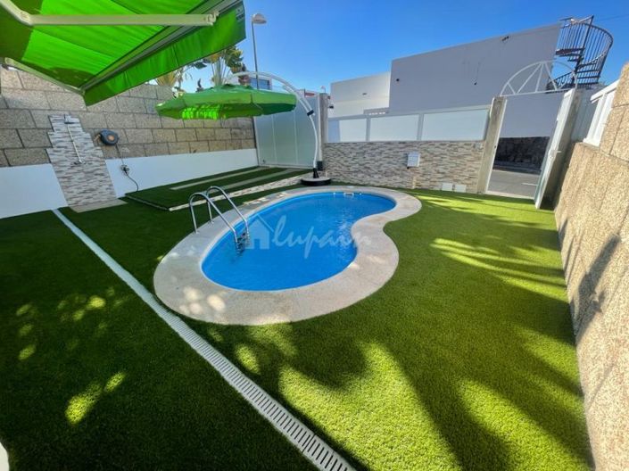 Image No.18-3 Bed Villa for sale