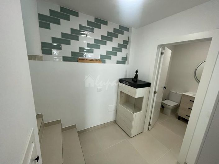 Image No.20-3 Bed Villa for sale