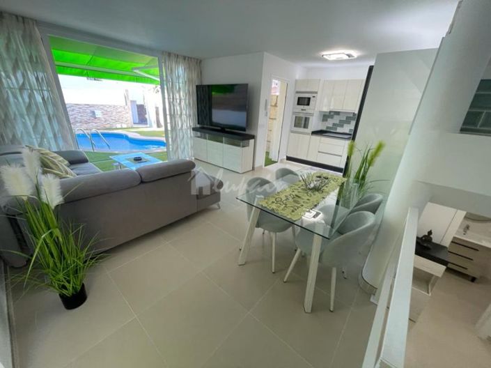 Image No.8-3 Bed Villa for sale