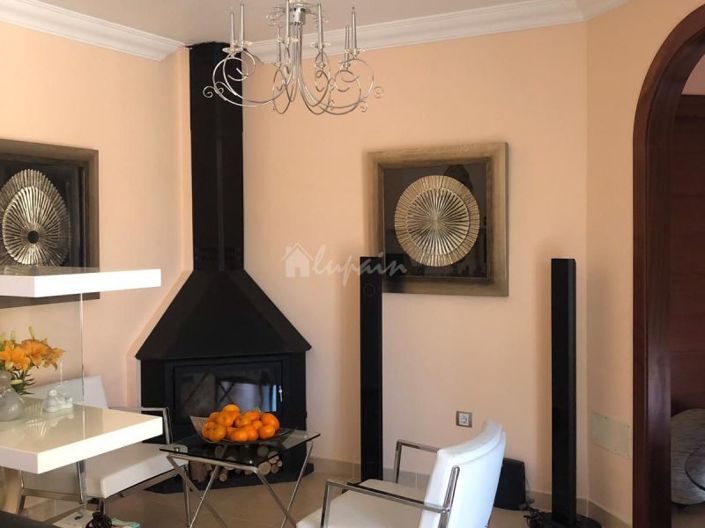 Image No.11-4 Bed Townhouse for sale