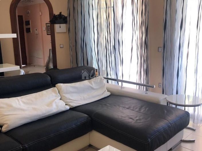 Image No.13-4 Bed Townhouse for sale