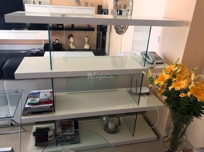 Image No.15-4 Bed Townhouse for sale