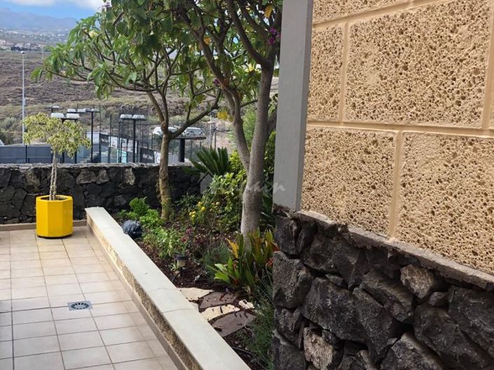 Image No.18-4 Bed Townhouse for sale