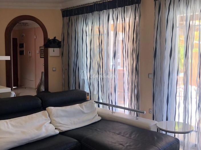 Image No.29-4 Bed Townhouse for sale