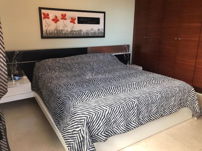 Image No.37-4 Bed Townhouse for sale