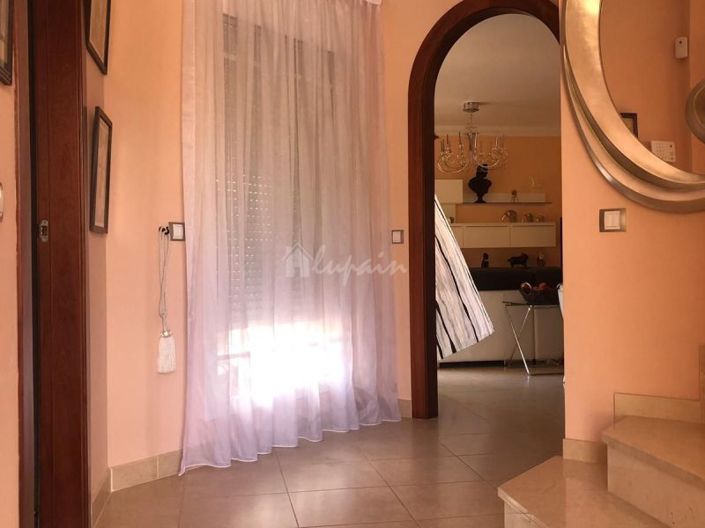 Image No.38-4 Bed Townhouse for sale