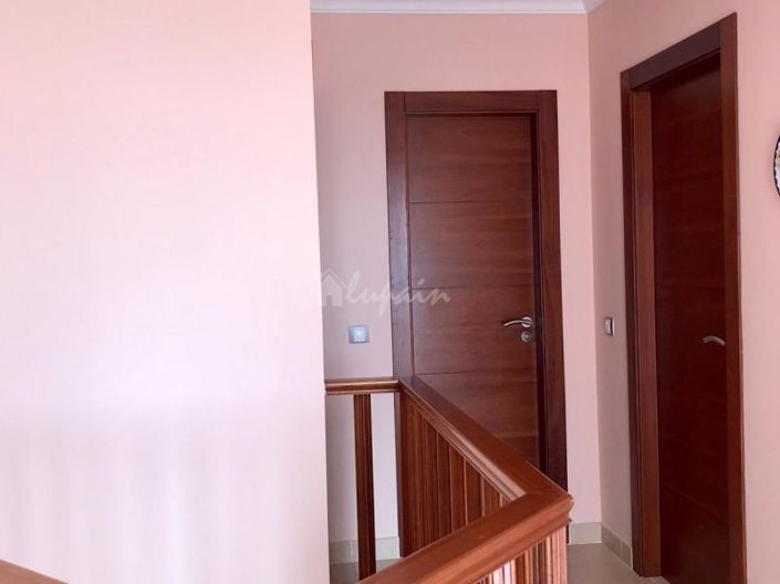 Image No.50-4 Bed Townhouse for sale