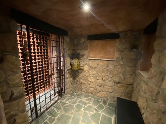 Image No.17-3 Bed Villa for sale