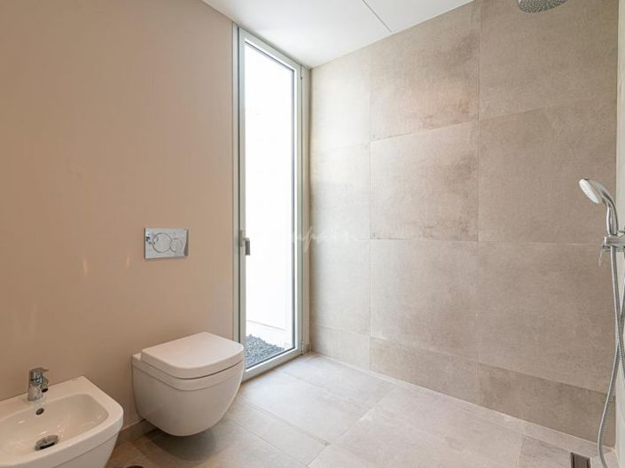 Image No.14-4 Bed Villa for sale