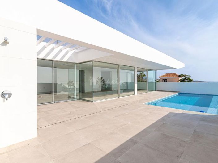 Image No.56-4 Bed Villa for sale