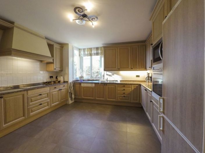 Image No.18-5 Bed Villa for sale