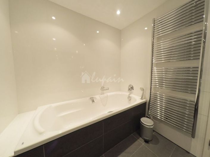 Image No.33-5 Bed Villa for sale