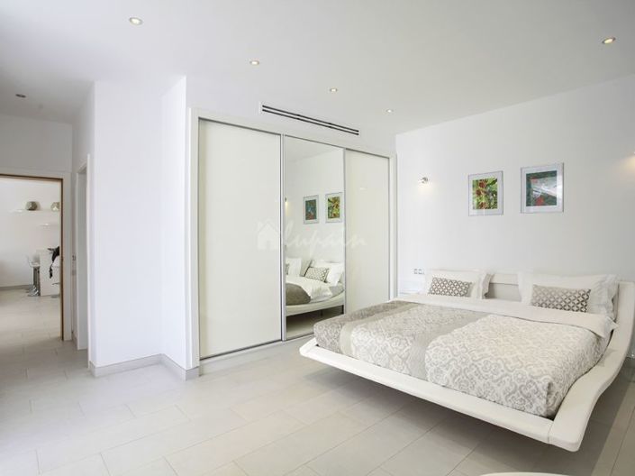 Image No.16-5 Bed Villa for sale