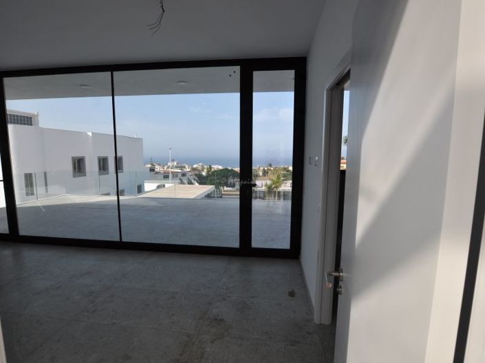 Image No.13-5 Bed Villa for sale