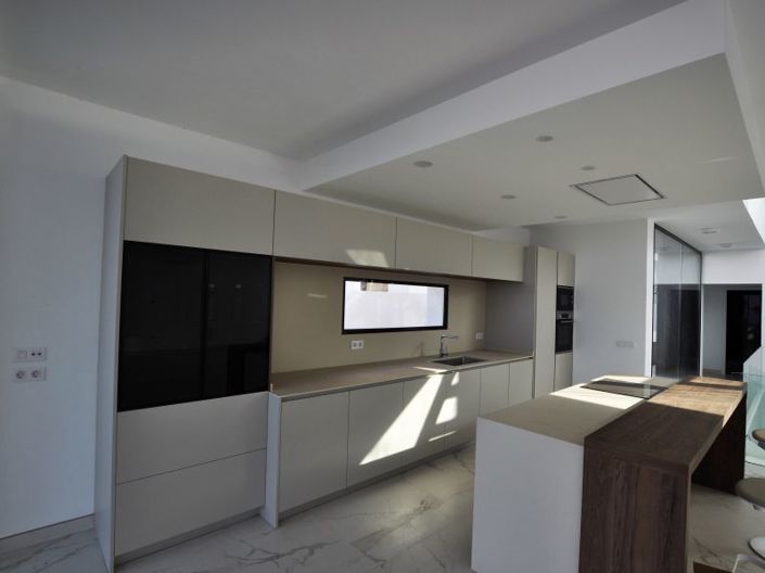 Image No.6-5 Bed Villa for sale