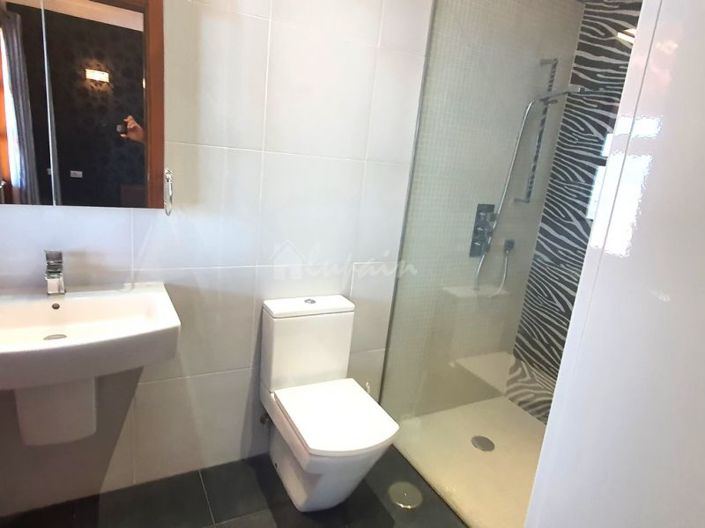 Image No.29-3 Bed Villa for sale