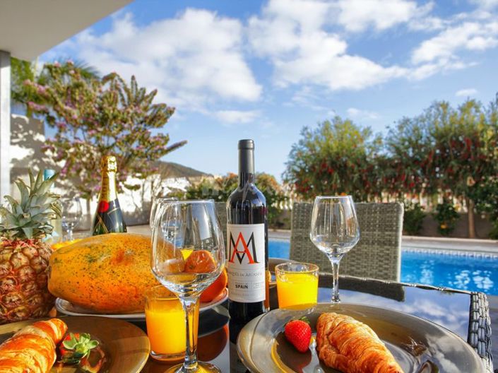 Image No.29-6 Bed Villa for sale