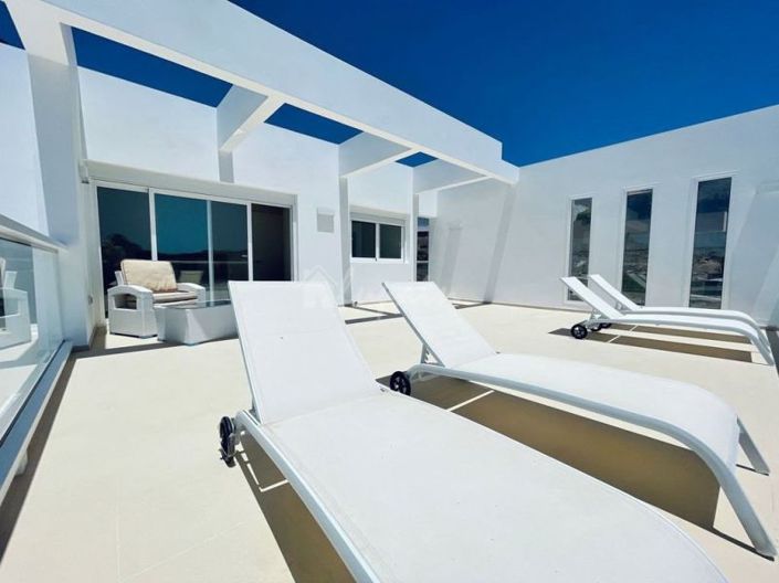 Image No.1-3 Bed Villa for sale