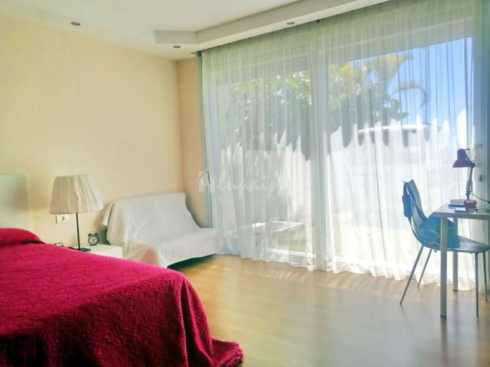 Image No.15-4 Bed Villa for sale