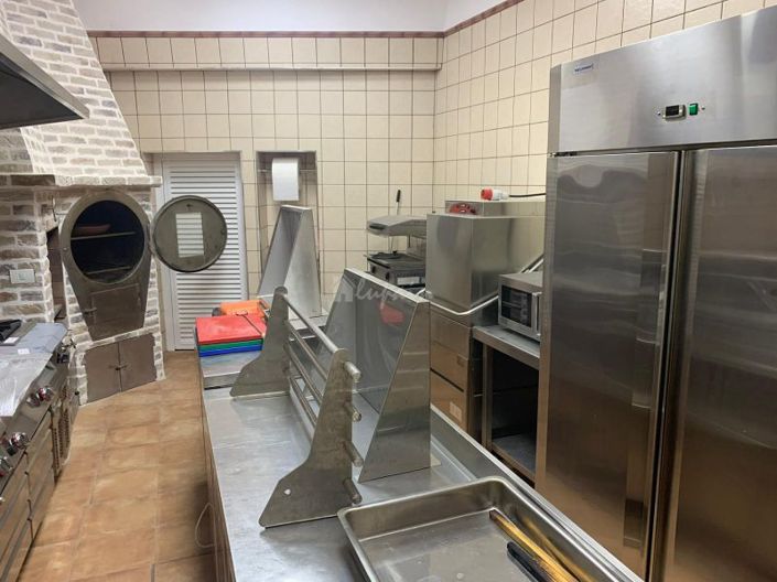 Image No.38-7 Bed Country House for sale