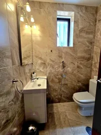 originaled04c05c-6cb6-4c16-8160-b67b4db652f2j