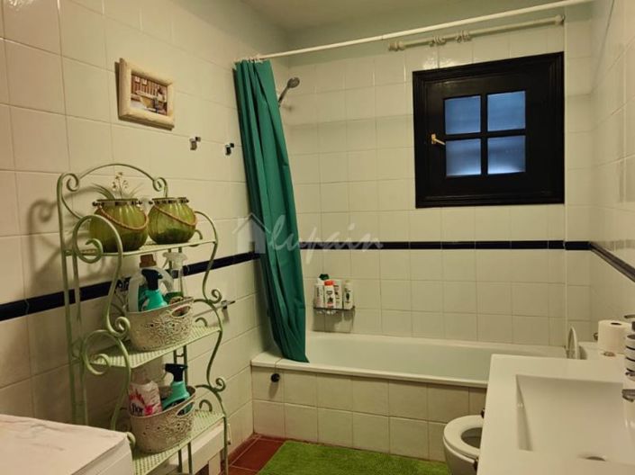 Image No.18-3 Bed Villa for sale