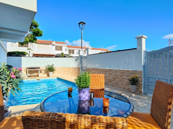 Image No.2-3 Bed Villa for sale