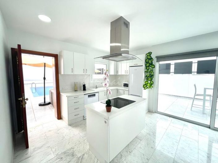 Image No.17-3 Bed Villa for sale