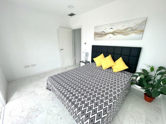 Image No.26-3 Bed Villa for sale