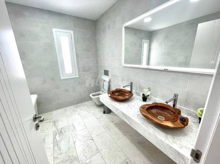 Image No.30-3 Bed Villa for sale