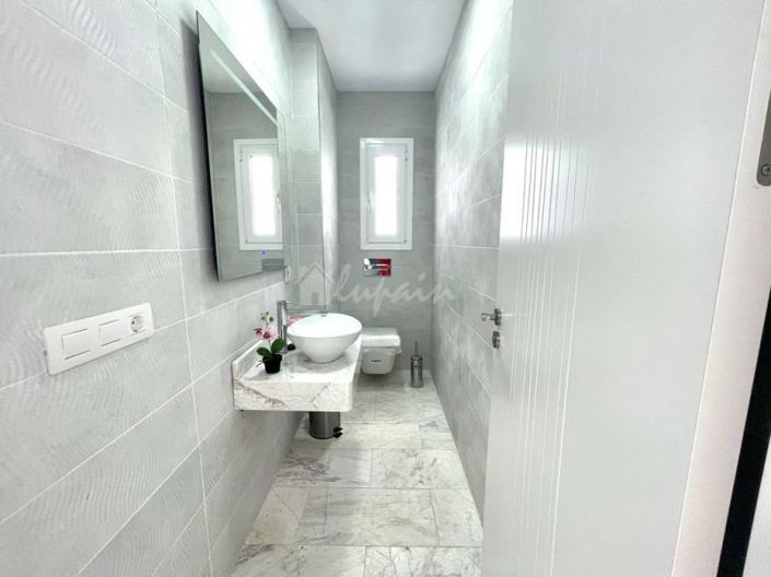 Image No.32-3 Bed Villa for sale