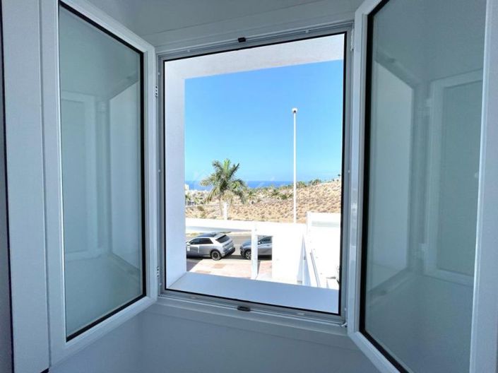 Image No.41-3 Bed Villa for sale