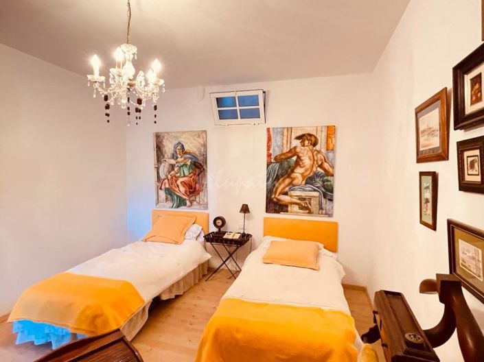 Image No.23-4 Bed Villa for sale