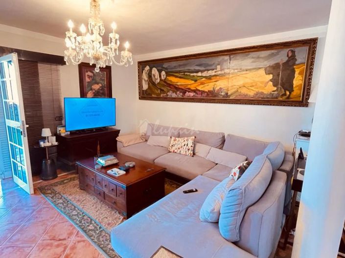 Image No.6-4 Bed Villa for sale