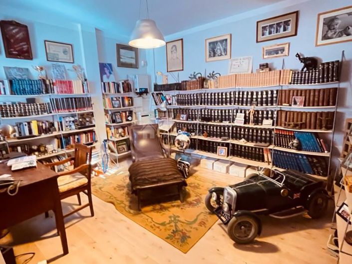 Image No.9-4 Bed Villa for sale