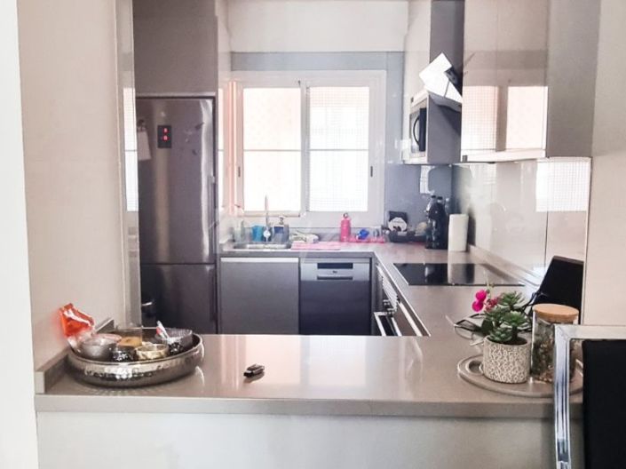 Image No.10-1 Bed Townhouse for sale