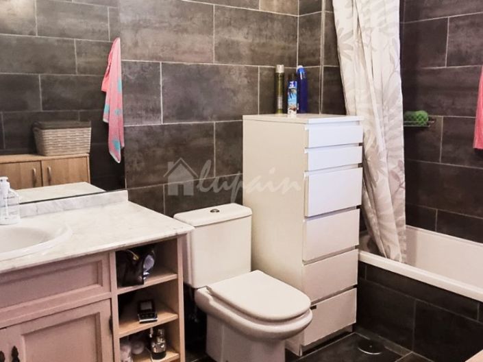 Image No.15-1 Bed Townhouse for sale