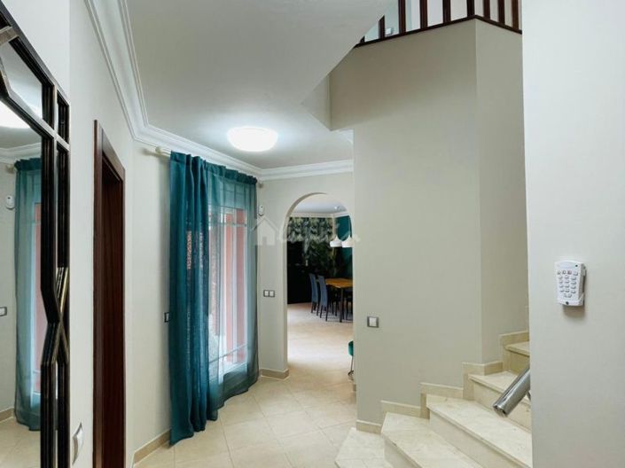 Image No.15-4 Bed Villa for sale