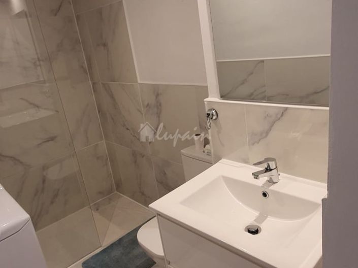 Image No.9-Studio for sale