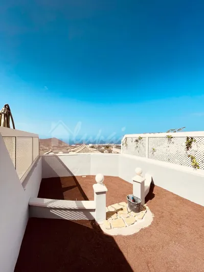 Image No.17-3 Bed Townhouse for sale