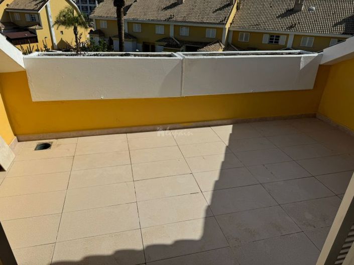 Image No.17-3 Bed Townhouse for sale