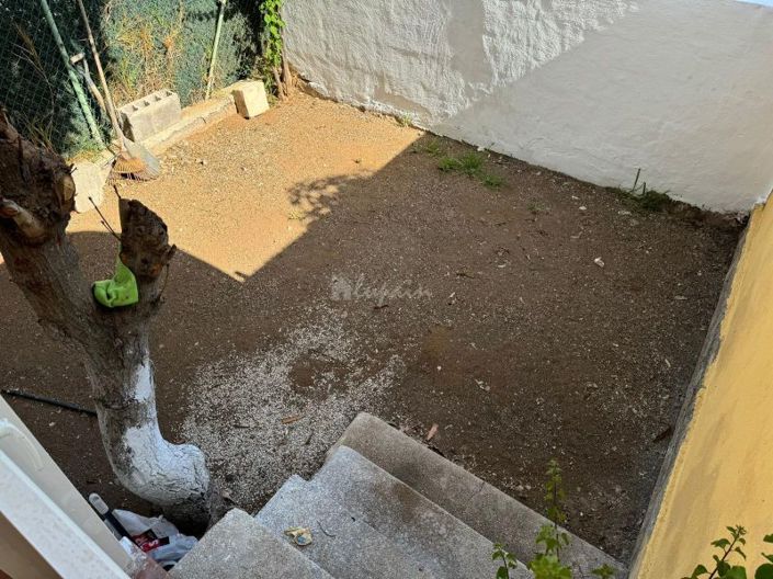 Image No.25-3 Bed Townhouse for sale