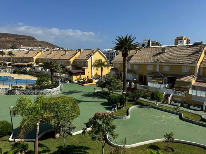 Image No.8-3 Bed Townhouse for sale