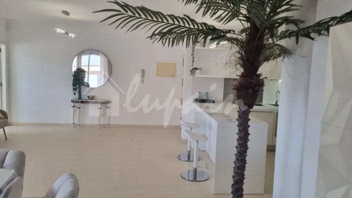 Image No.18-3 Bed Apartment for sale