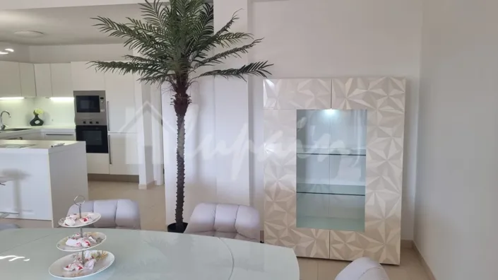 Image No.9-3 Bed Apartment for sale