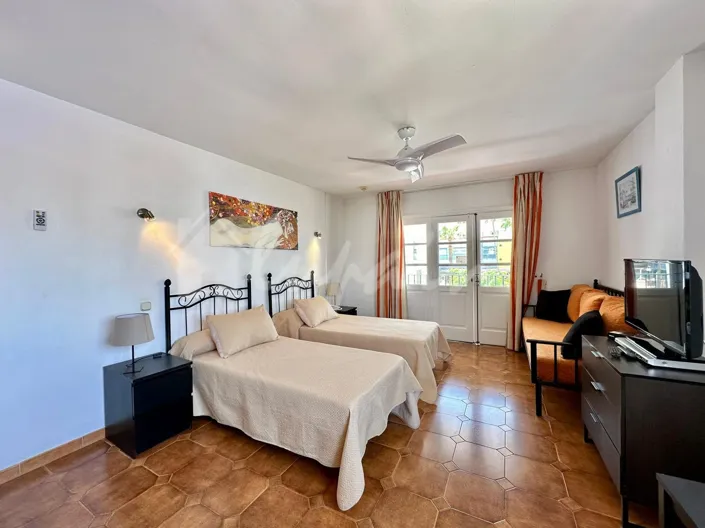 Image No.3-Studio for sale