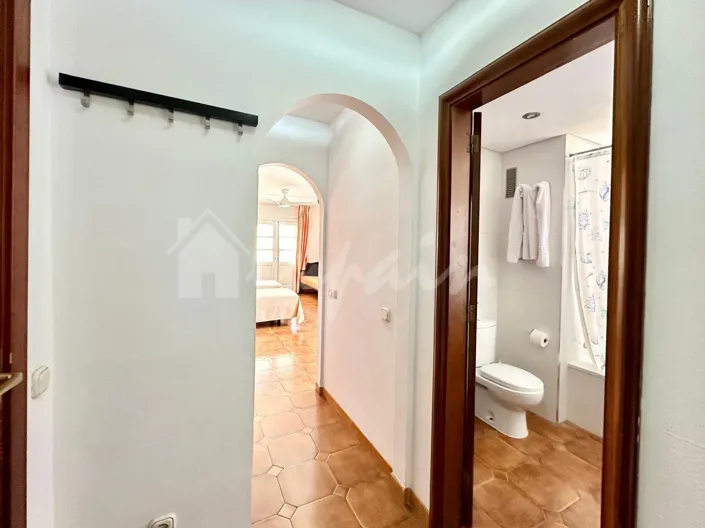 Image No.6-Studio for sale