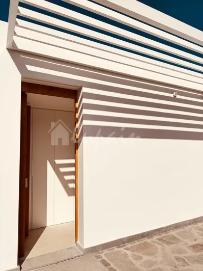 Image No.18-4 Bed Villa for sale