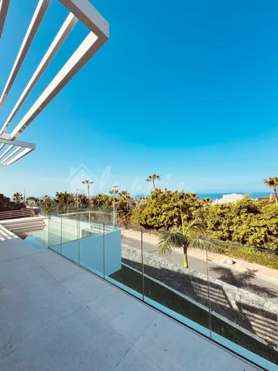 Image No.2-4 Bed Villa for sale